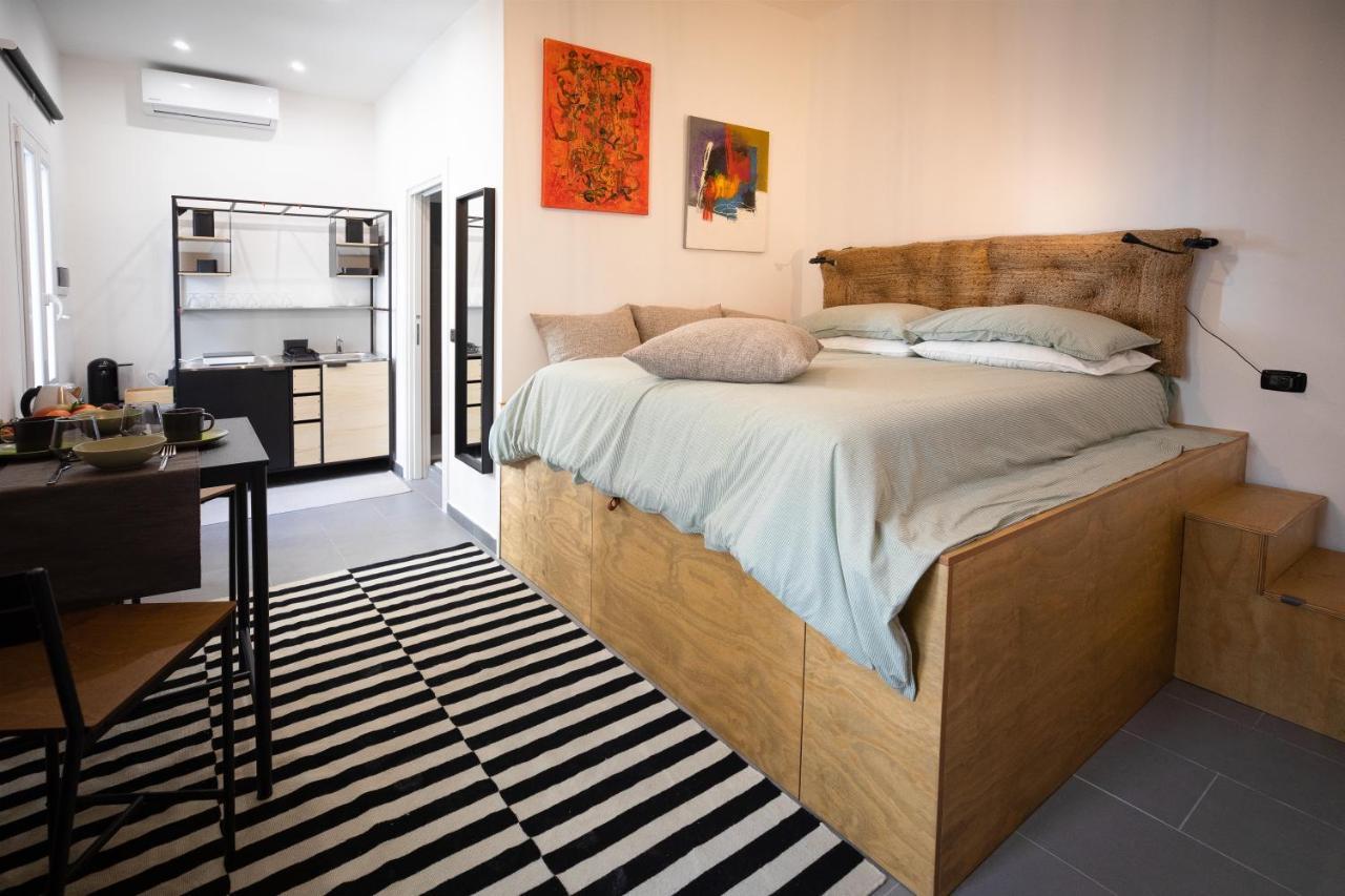 Calefati Up Apartment Бари Екстериор снимка