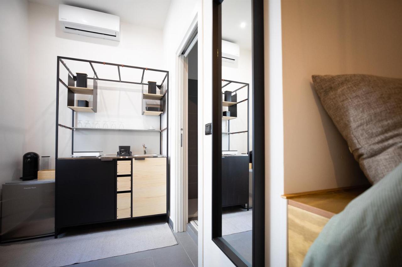 Calefati Up Apartment Бари Екстериор снимка
