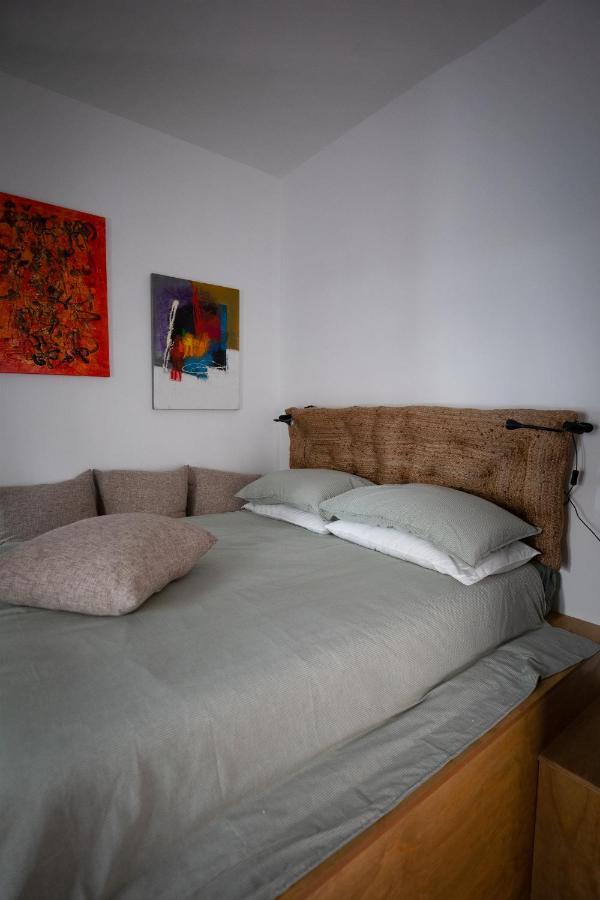 Calefati Up Apartment Бари Екстериор снимка